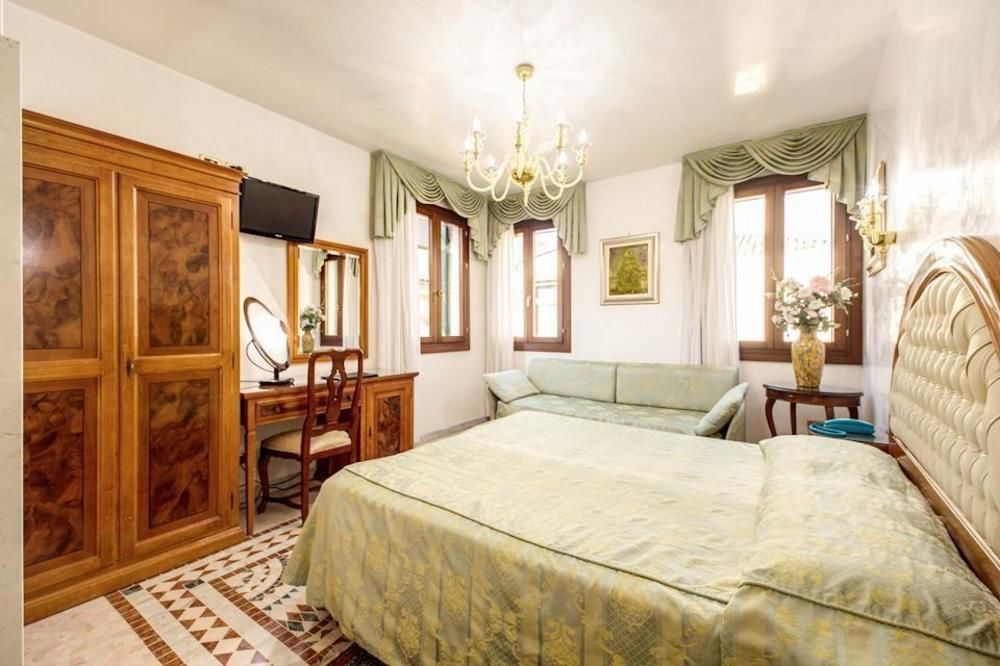 Antica Casa Carettoni 3* Venecia
